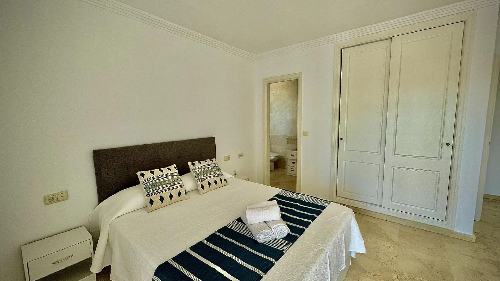 Marbella Golf Rio Real By Homing Villa 0*,